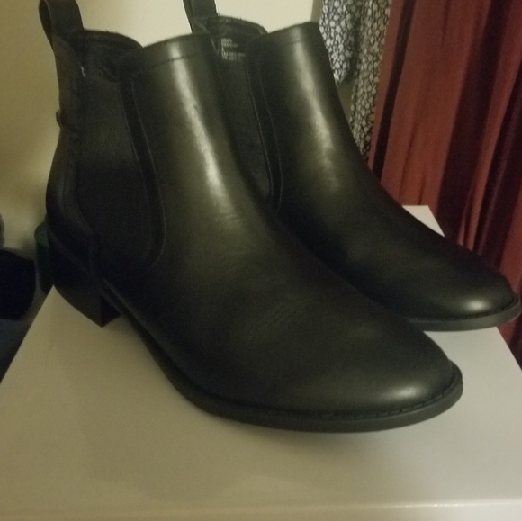 steve madden drape chelsea boot